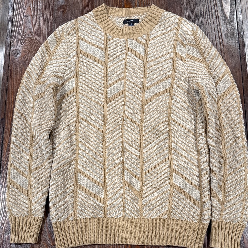 Alfani Men's Chevron Crewneck Sweater in Beige and Off-White